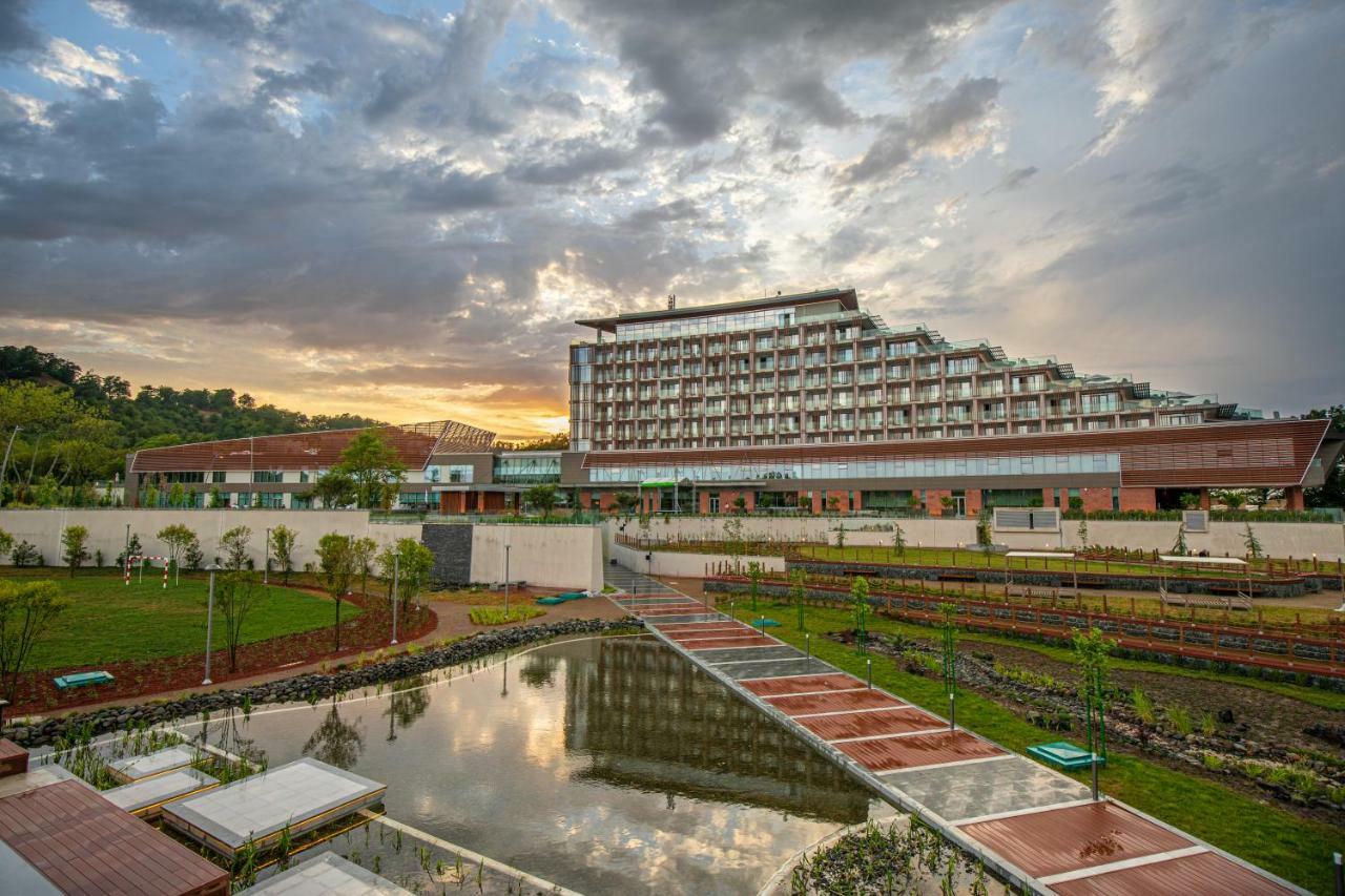 Springs Wellness מלון